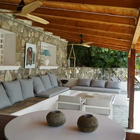 Villa Estate *